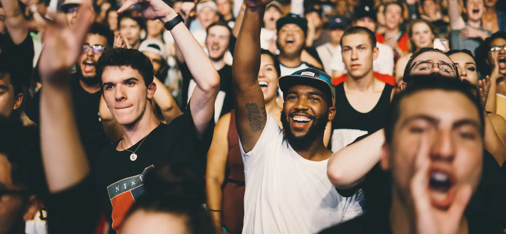 Portraits dans la foule